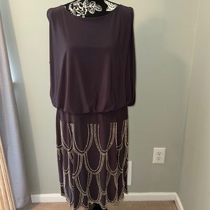 Stunning Grey Beaded Flapper Style size 18 dress 🎄👗🎉🍾